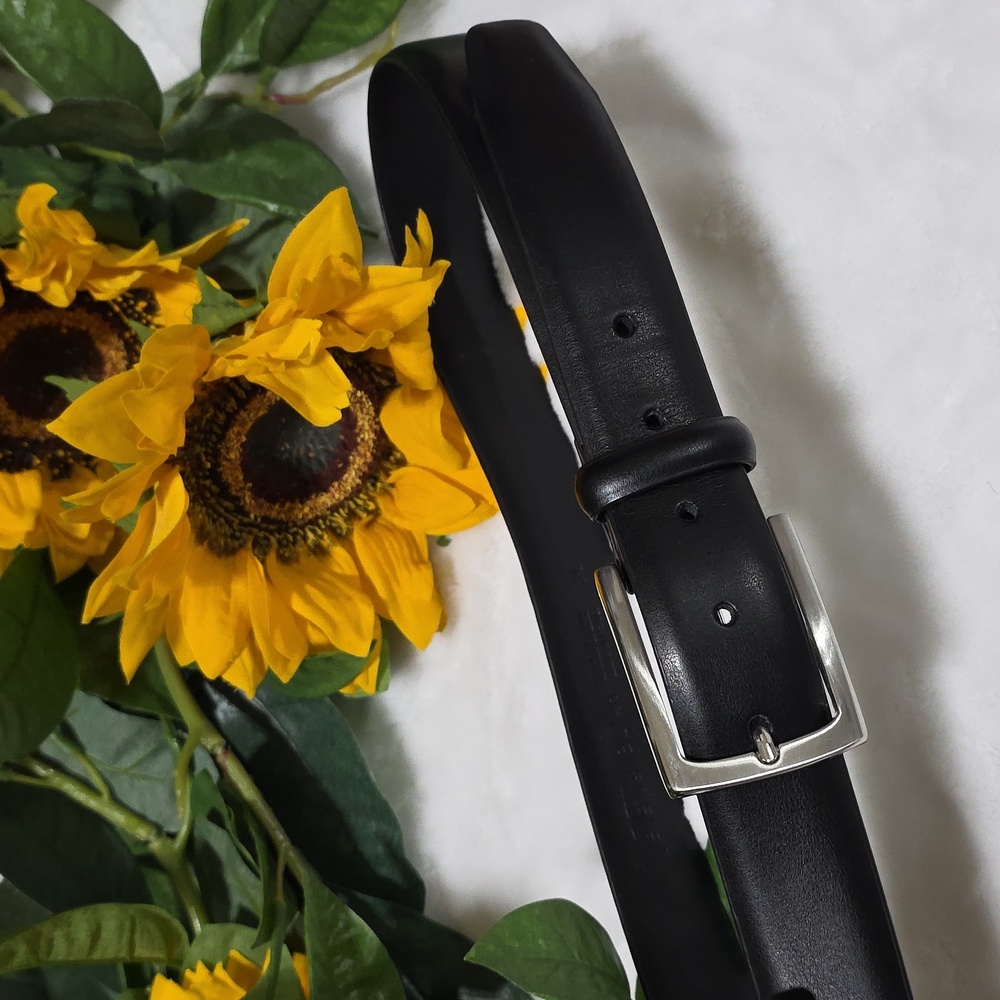 Sleek Black Leather Belt